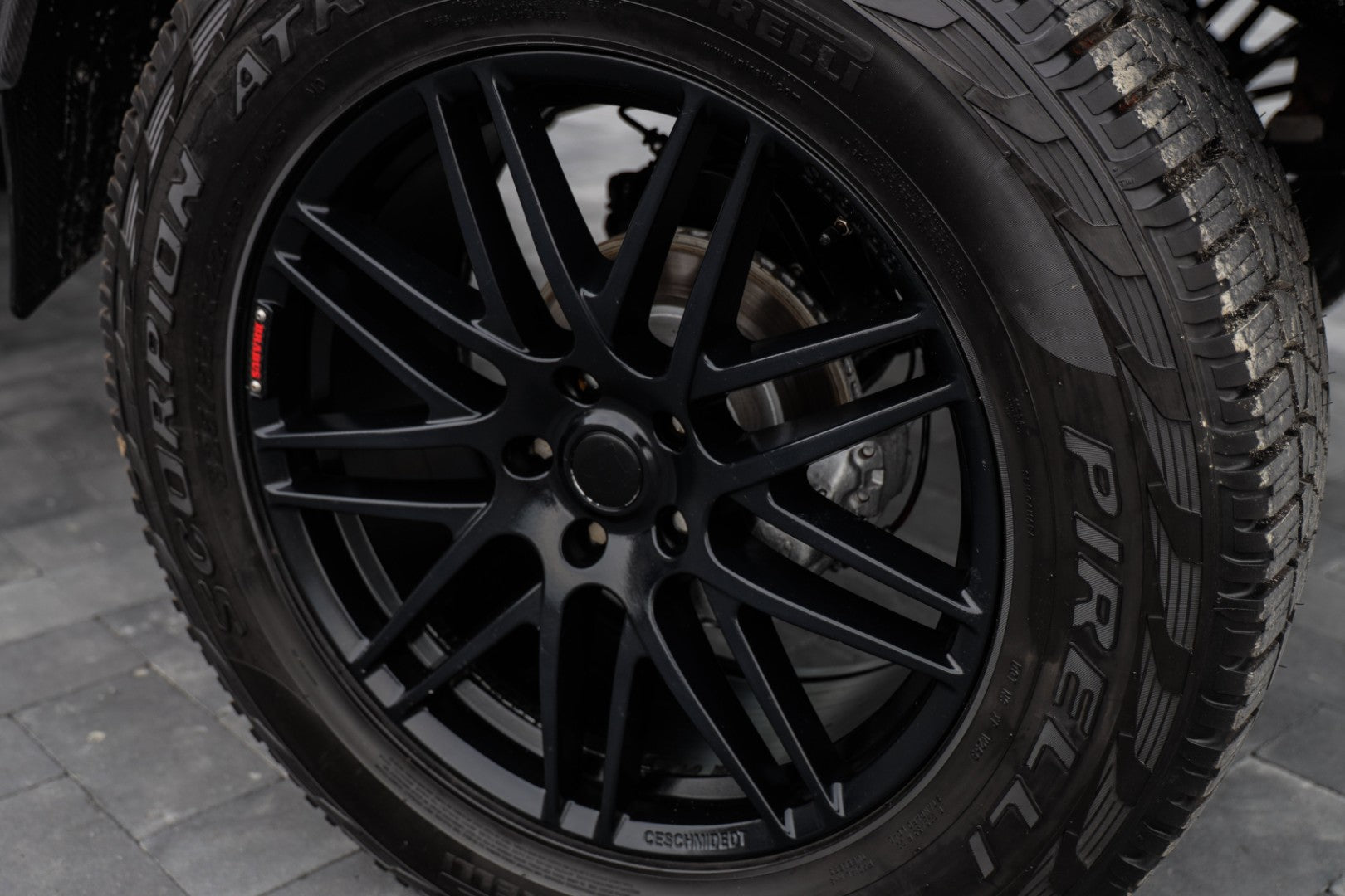 Mercedes Benz W463 4x4 G class G500 in Brabus look