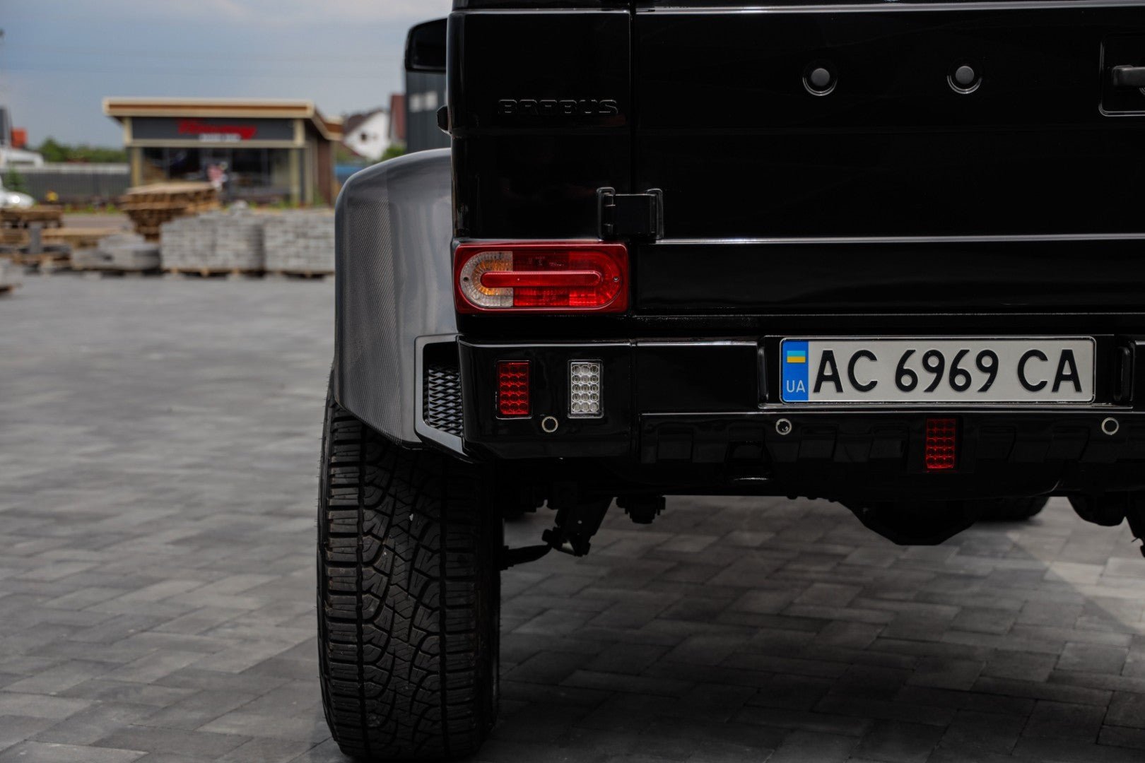 Mercedes Benz W463 4x4 G class G500 in Brabus look - Custom Class