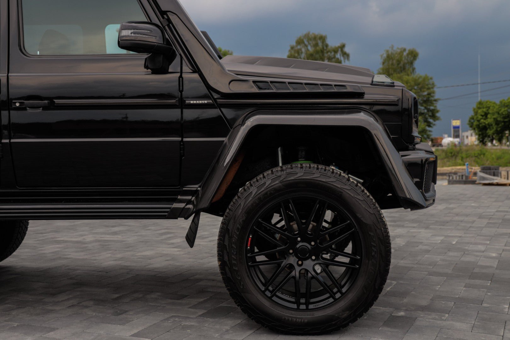 Mercedes Benz W463 4x4 G class G500 in Brabus look - Custom Class
