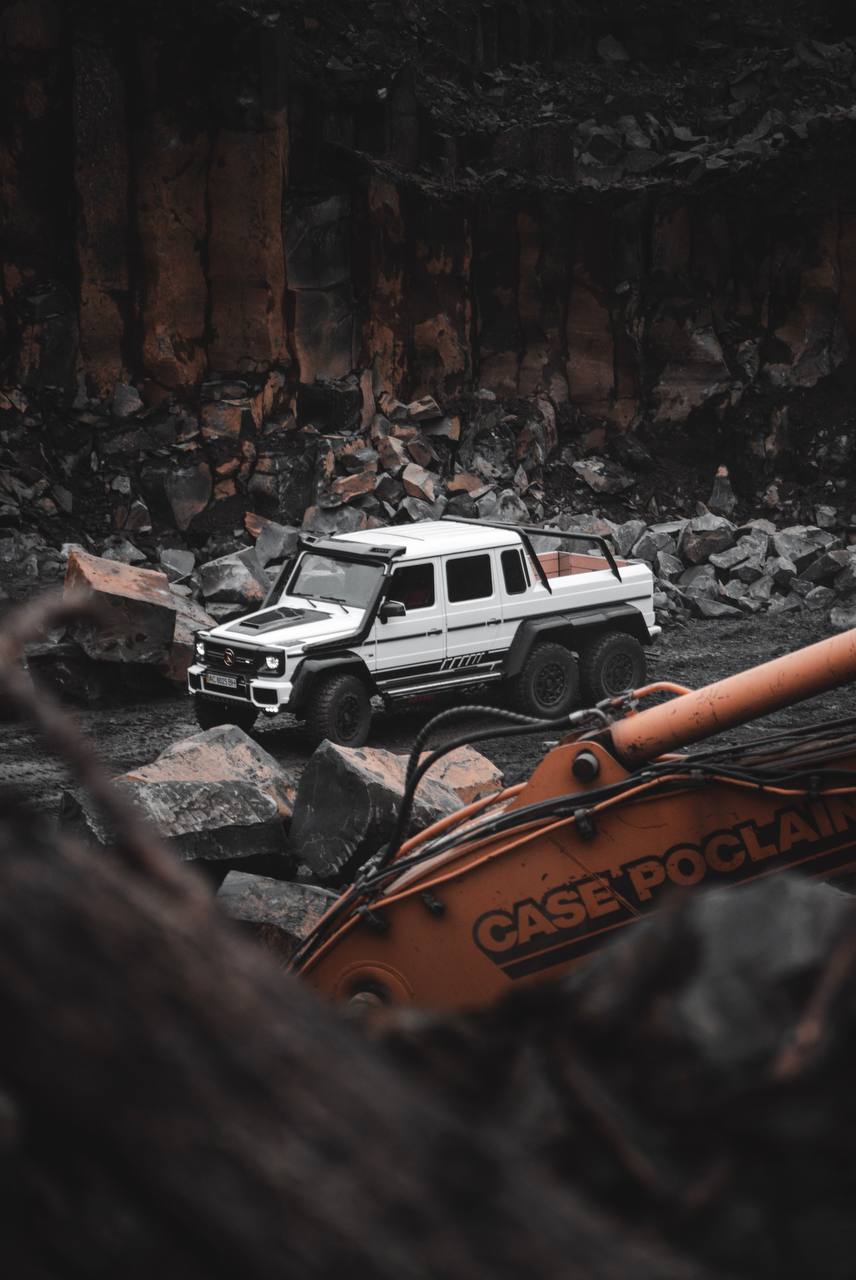 Mercedes-Benz W463 6x6 G500 in Brabus G700 Look - Custom Class