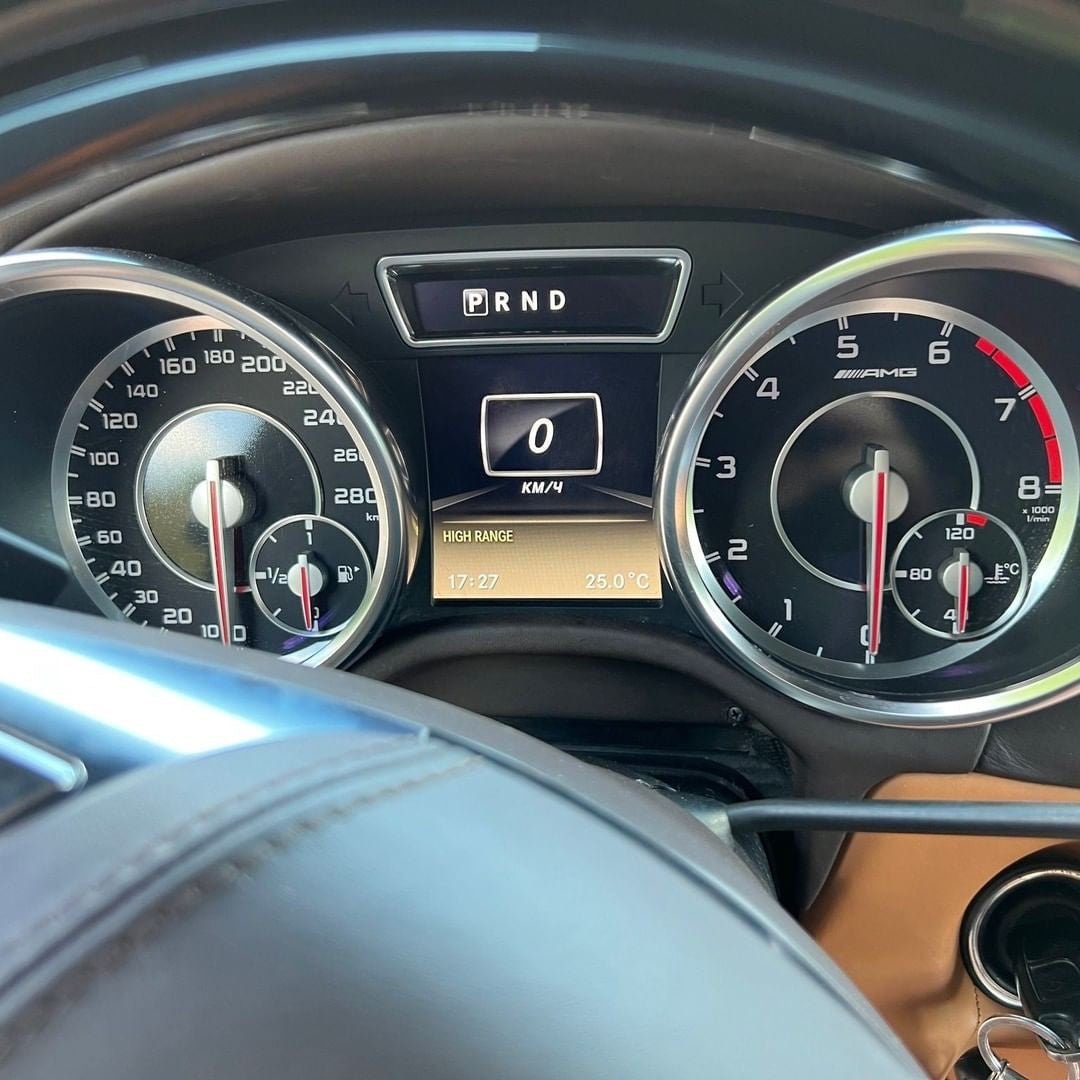 Mercedes-Benz w463 6x6 G55 AMG 2008 with G63 2015 interior - Custom Class