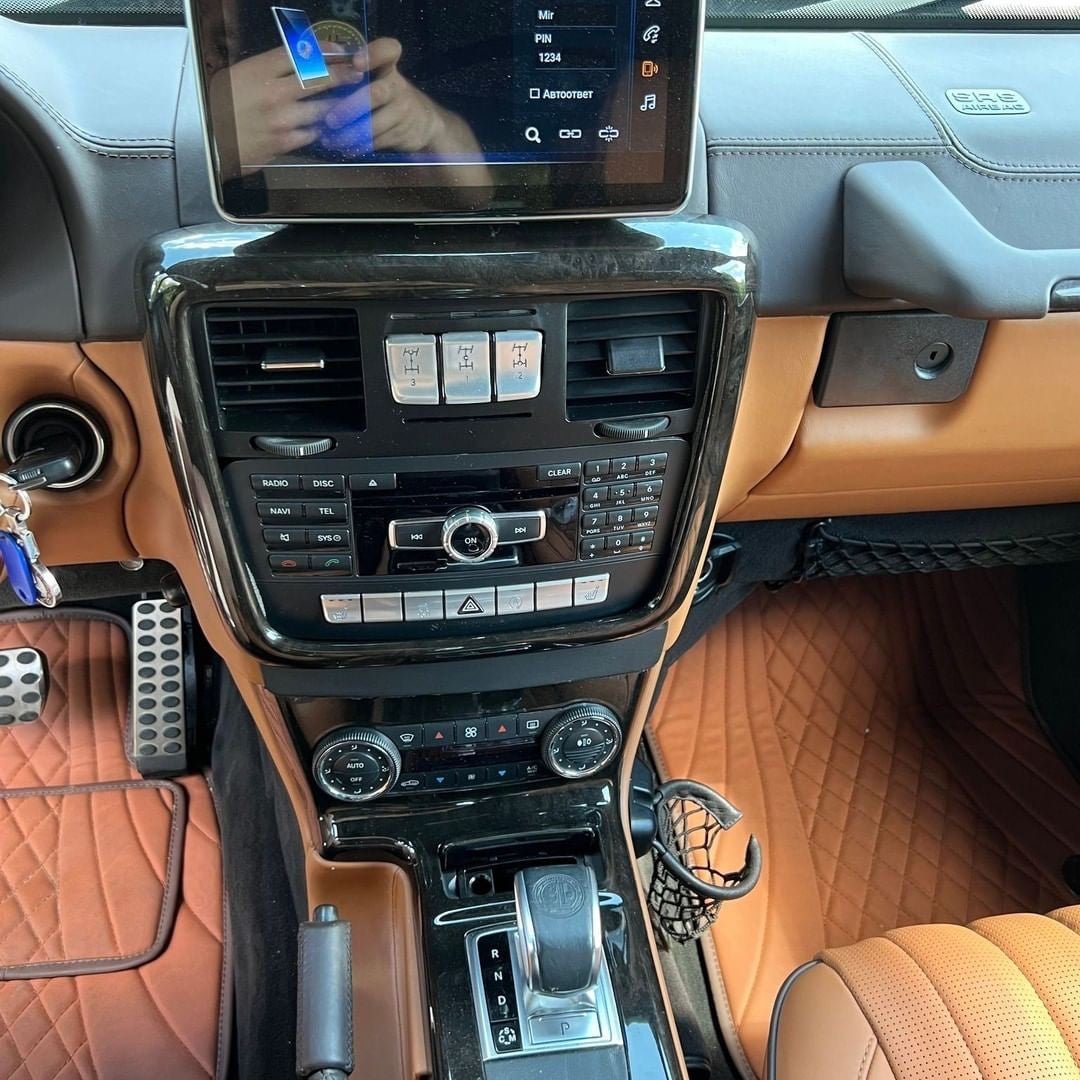 Mercedes-Benz w463 6x6 G55 AMG 2008 with G63 2015 interior - Custom Class