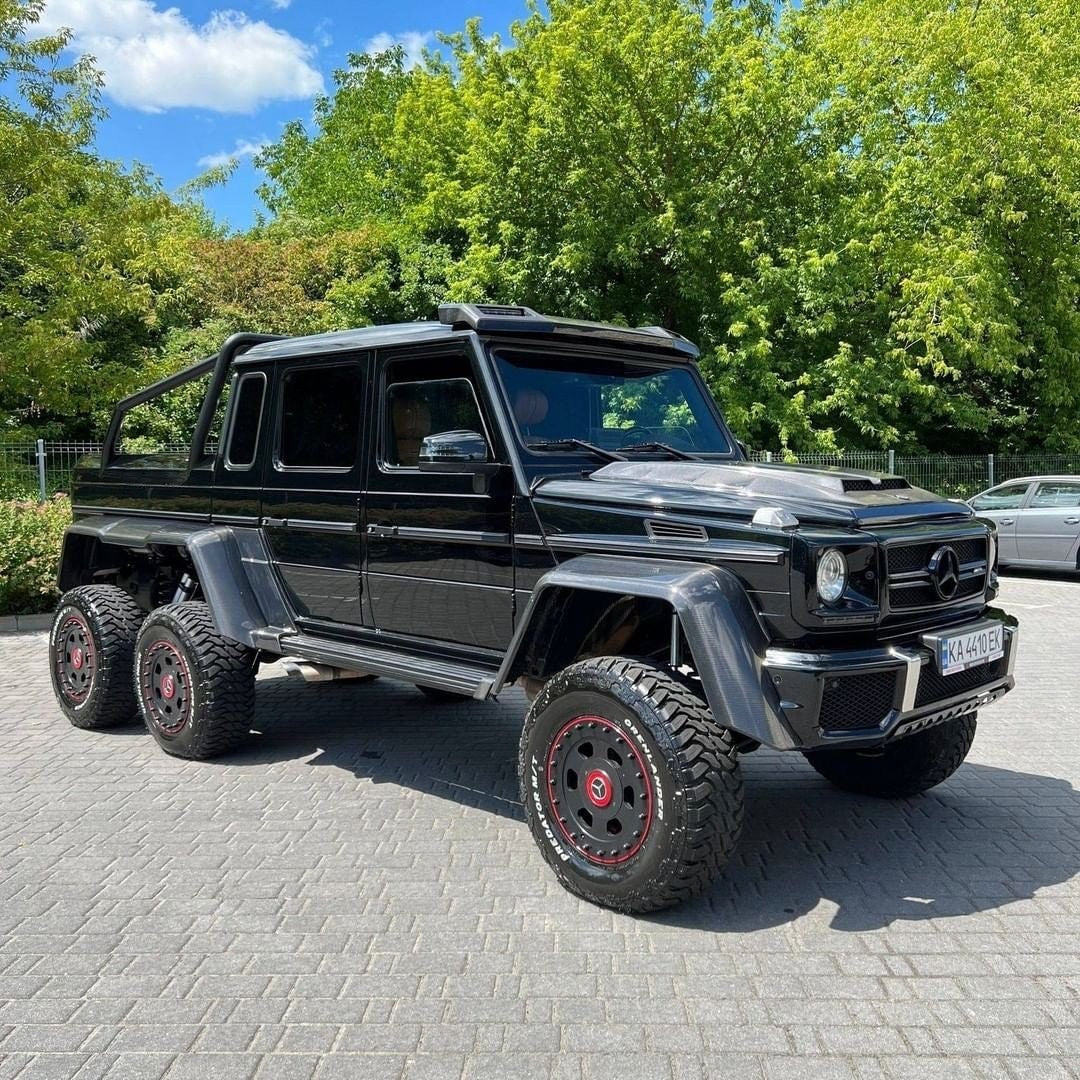 Mercedes-Benz w463 6x6 G55 AMG 2008 with G63 2015 interior - Custom Class