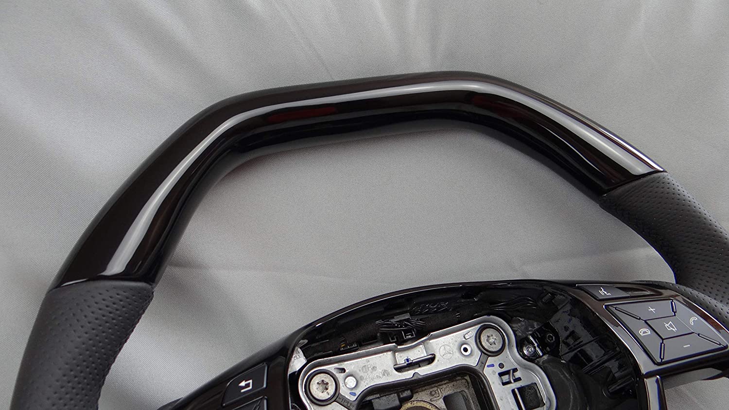 Piano Black Steering Wheel Flat top Flat bottom for Mercedes-Benz G-Class G-Wagon W463 G63 G55 G500 Perforated Leather Black Edition - Custom Class