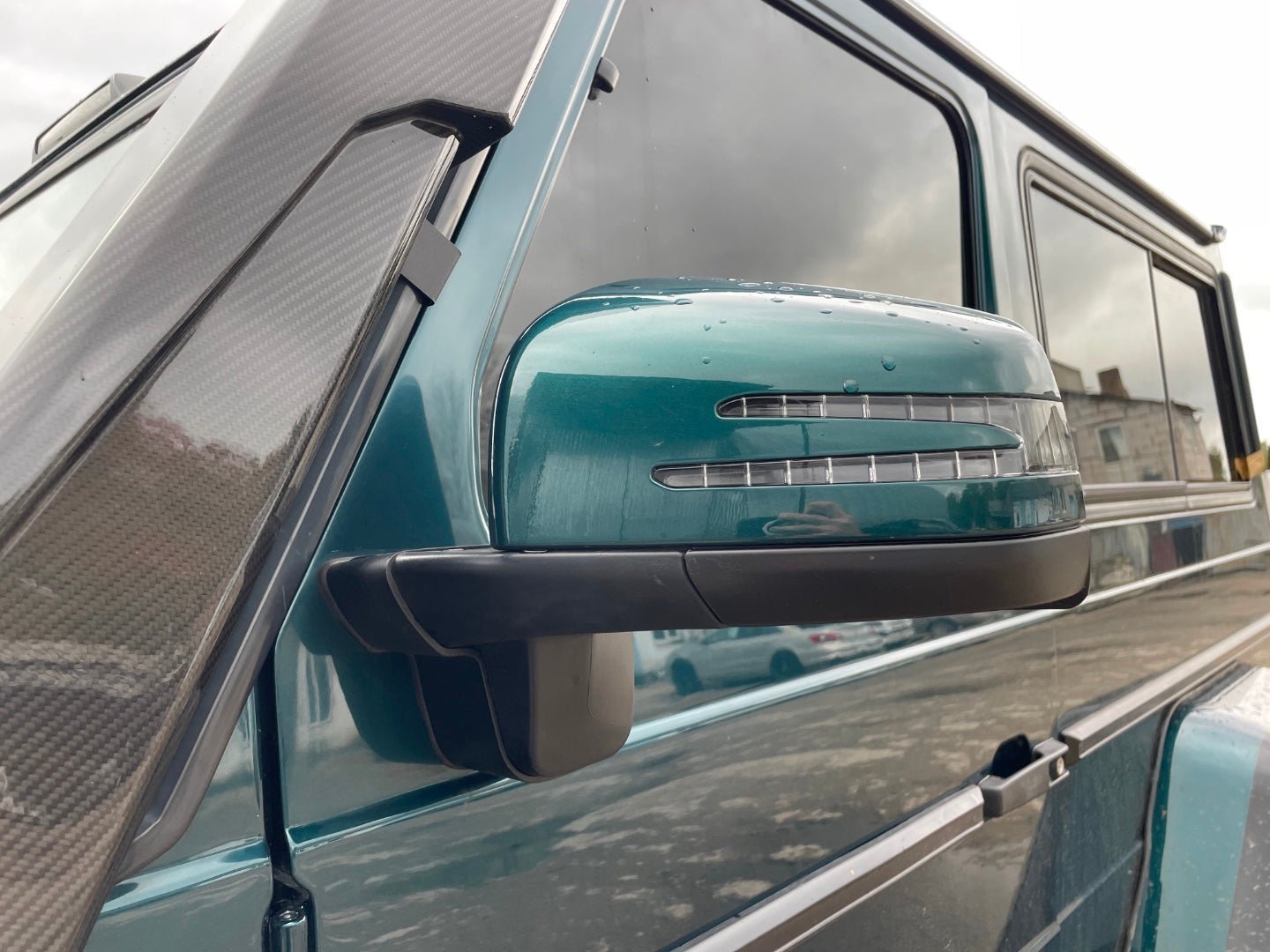 Plastic spacers for the mirrors Mercedes-Benz W463 G-Class 4x4 - Custom Class