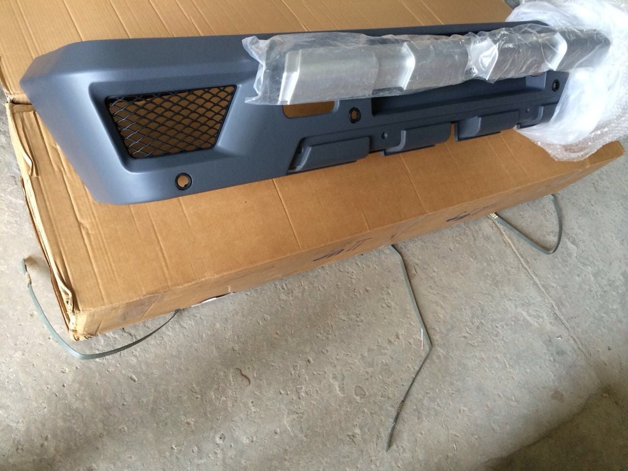 Rear bumper AMG for Mercedes W463 1979-2018 - Custom Class