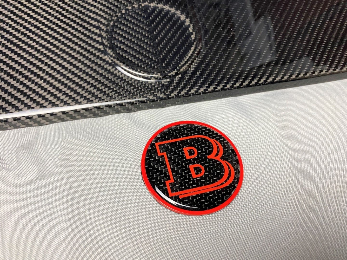 Red Brabus badge logo emblem 55mm metal + carbon for hood Mercedes-Benz G-Wagon W463 W463A