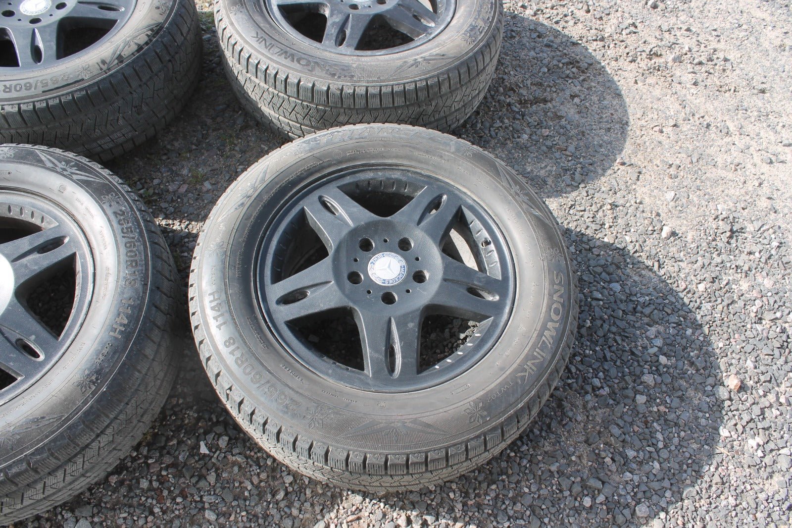 Rims R18 BLACK with tires for Mercedes-Benz W463 G-Class 4pcs - Custom Class