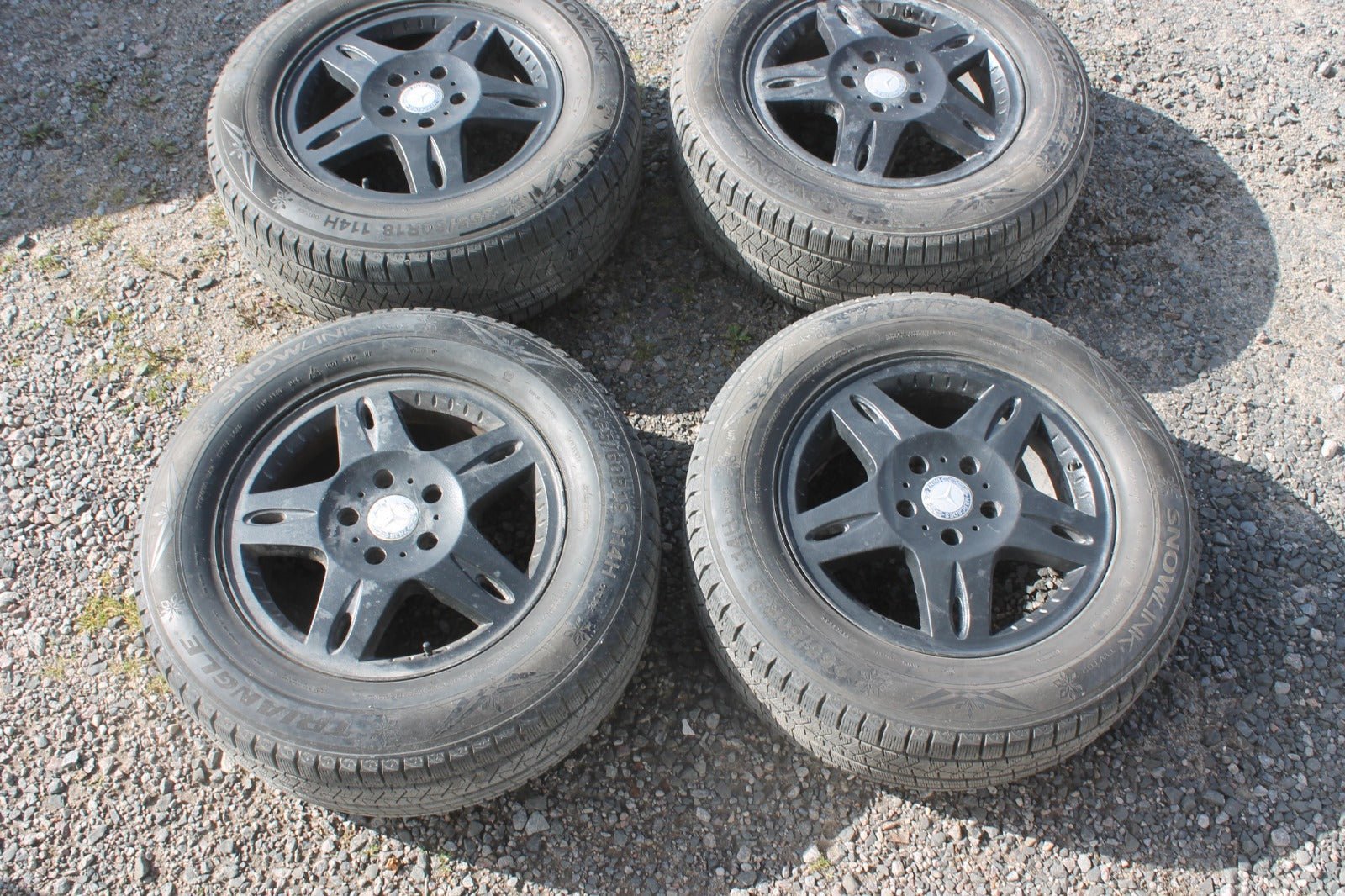 Rims R18 BLACK with tires for Mercedes-Benz W463 G-Class 4pcs - Custom Class