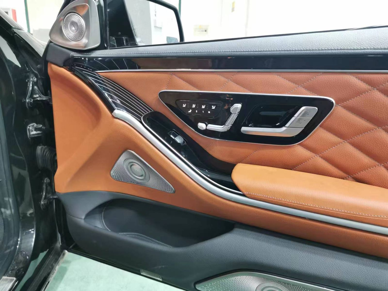 S-Class W221 (2005-2013) upgrade to W223 (2020+) interiror kit for Mercedes-Benz W221 - Custom Class