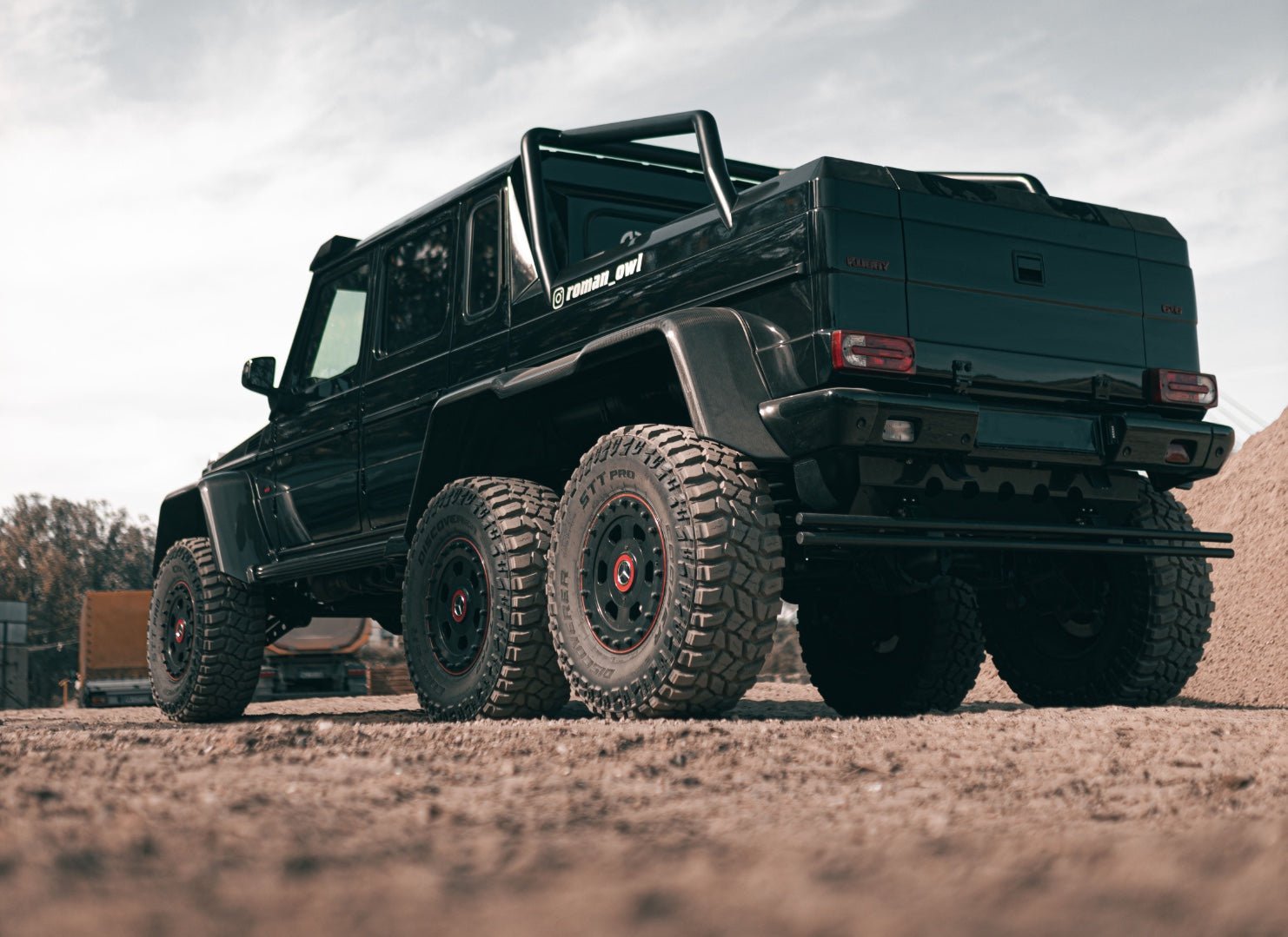 Stainless steel BLACK rear skid plate with pipes for Mercedes-Benz W463 - Custom Class