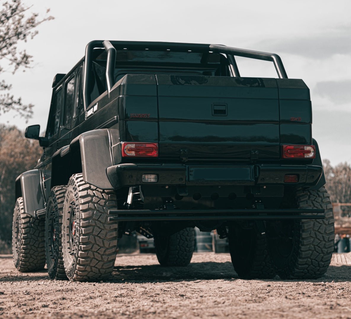 Stainless steel BLACK rear skid plate with pipes for Mercedes-Benz W463 - Custom Class