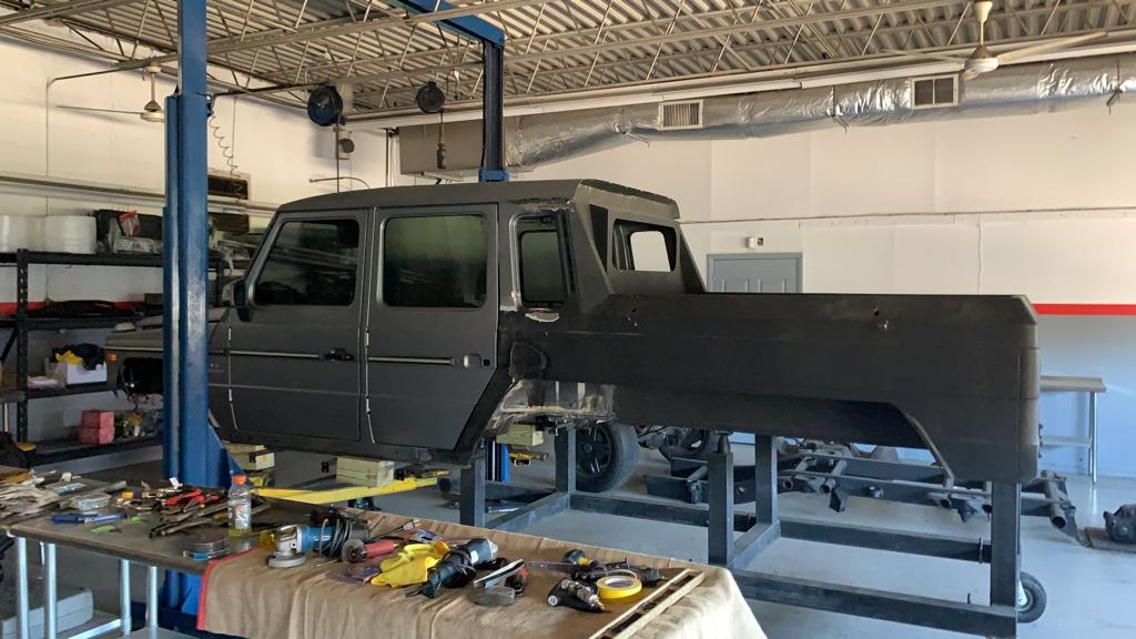 Stand for building Mercedes-Benz W463 G-Wagon 6x6 - Custom Class